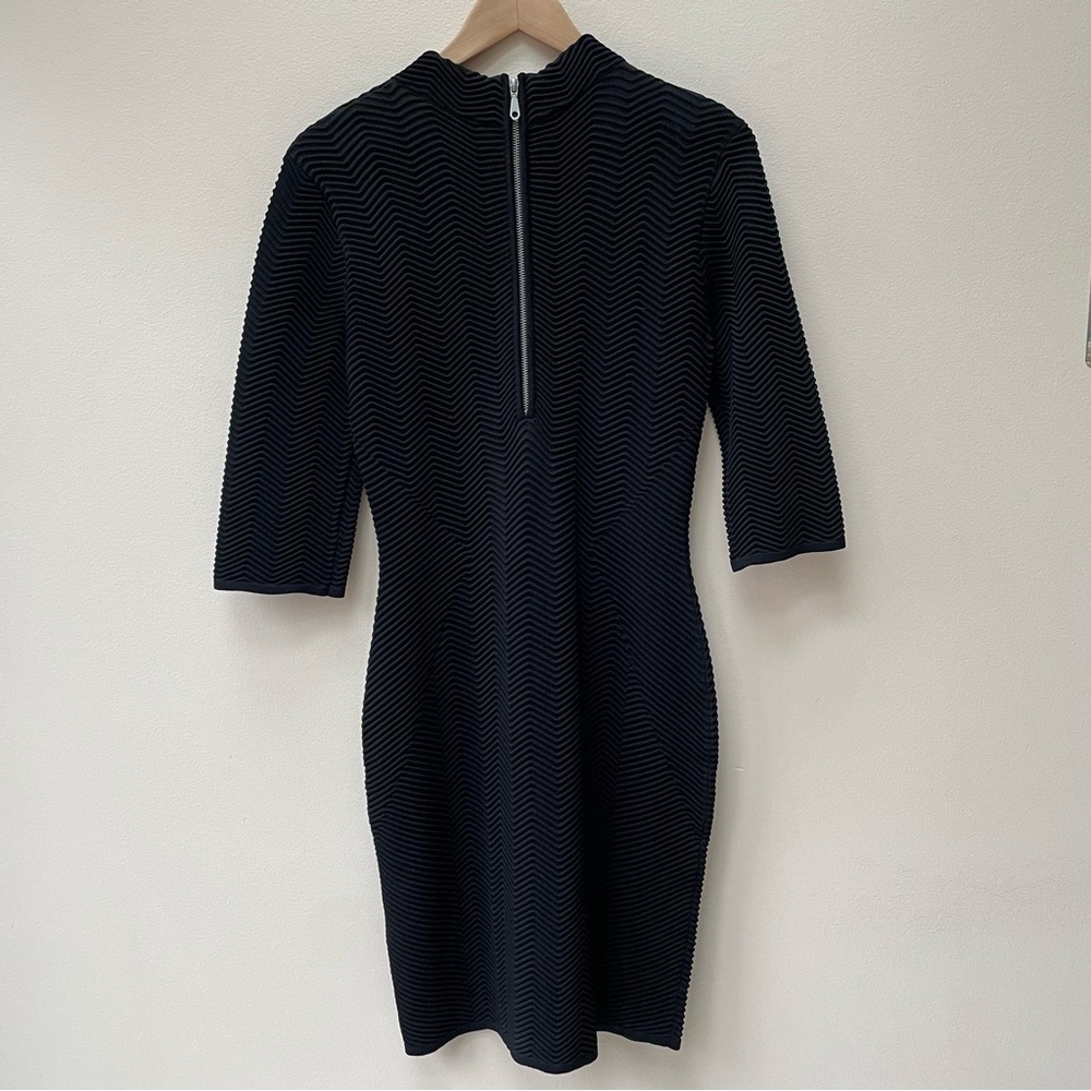 Rebecca Minkoff Black Stretch Textured Zig-Zag Ribbed Bodycon Dress Size M - Picture 5 of 12